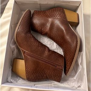 Lulu’s X Matisse spirit ankle boots in brown 8